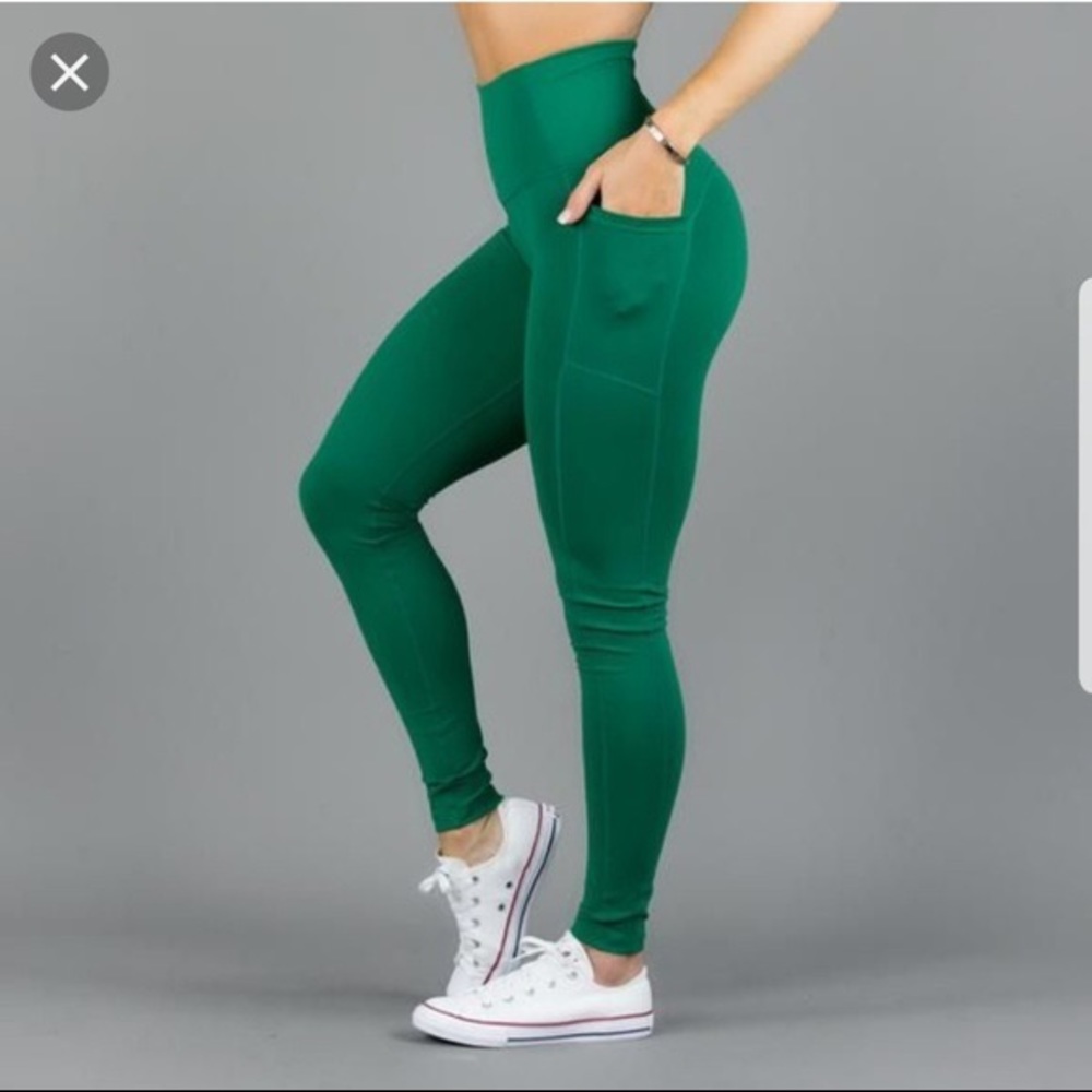 Buff Bunny Luna Leggings Emerald Green